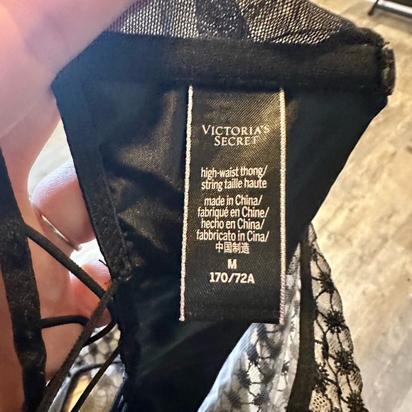 VICTORIAS SECRET LUXE LINGERIE STARBURST UNLINED SHEER MESH PLUNGE BRA SET - Picture 11 of 12